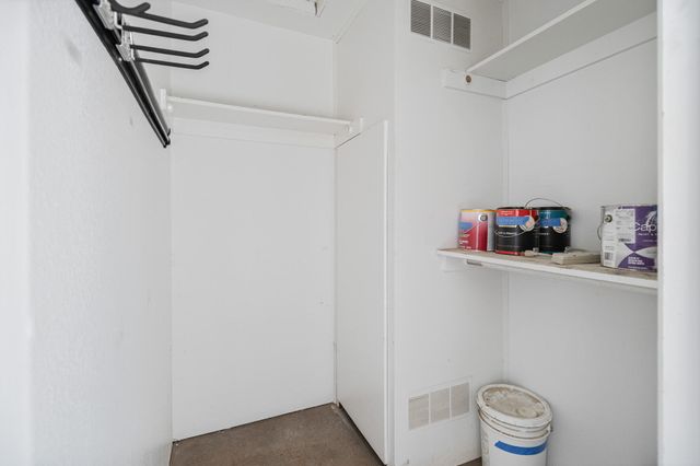 745 N Fulgham Court, Visalia, CA 93291