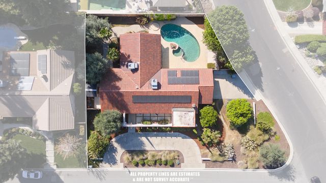 745 N Fulgham Court, Visalia, CA 93291