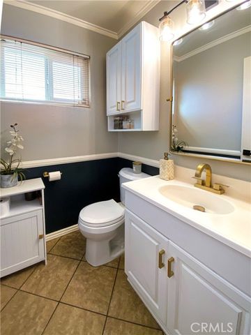 17041 Roscoe Boulevard 3, Northridge (los Angeles), CA 91325