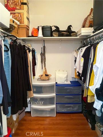 17041 Roscoe Boulevard 3, Northridge (los Angeles), CA 91325