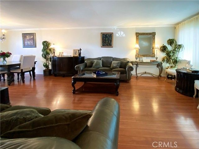 17041 Roscoe Boulevard 3, Northridge (los Angeles), CA 91325