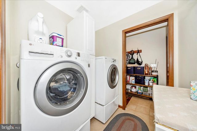 10523 ROLLING GREEN CT, Clarksburg, MD 20871