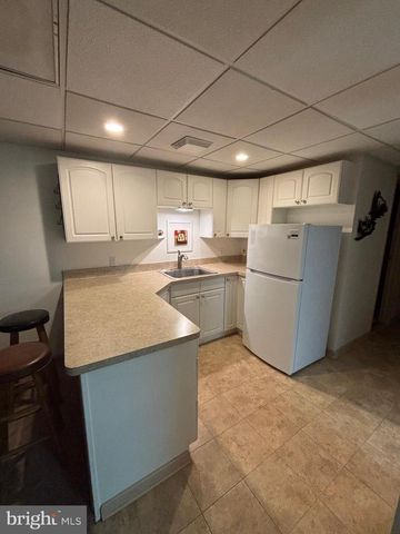 10523 ROLLING GREEN CT, Clarksburg, MD 20871