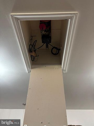 10523 ROLLING GREEN CT, Clarksburg, MD 20871