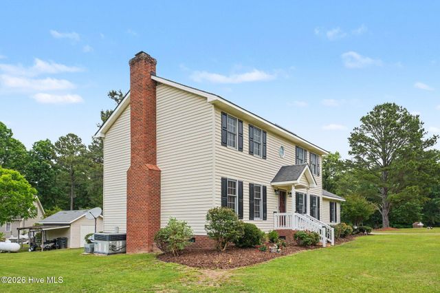 105 Dogwood Drive, Kenly, NC 27542