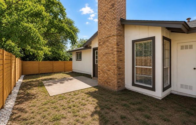 9407 Quail Meadow DR B, Austin, TX 78758