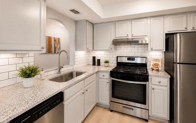9407 Quail Meadow DR B, Austin, TX 78758