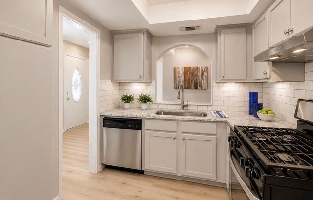 9407 Quail Meadow DR B, Austin, TX 78758