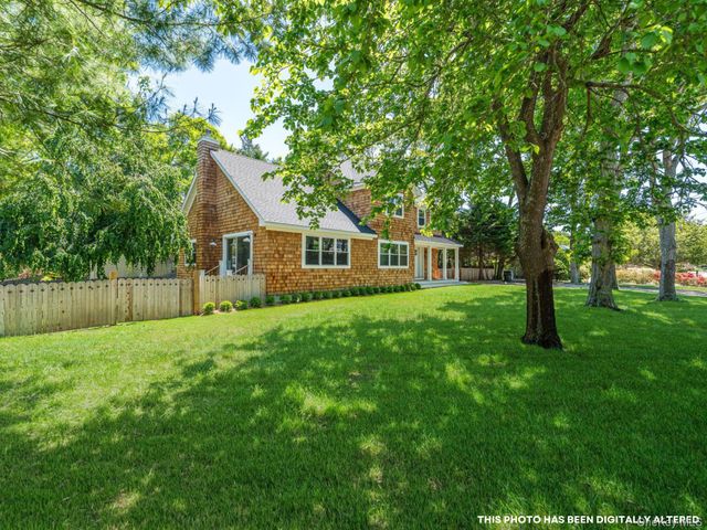 2 Heather Drive, Remsenburg, NY 11960