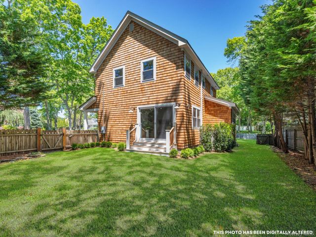 2 Heather Drive, Remsenburg, NY 11960