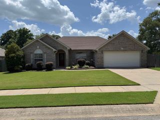 1995 Shelby Drive, Benton, AR 72015