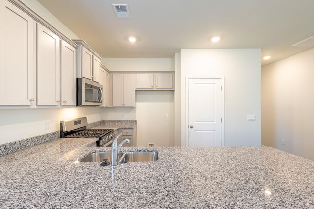 772 Long Bluff Road, Summerville, SC 29486