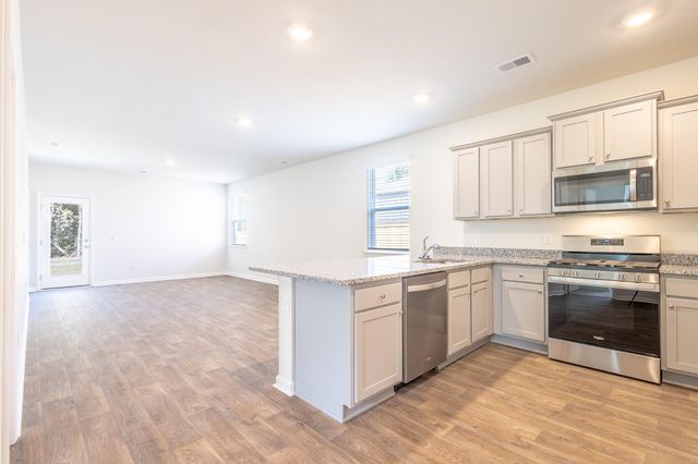 772 Long Bluff Road, Summerville, SC 29486