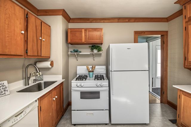 956 Winslow Avenue, West Saint Paul, MN 55118
