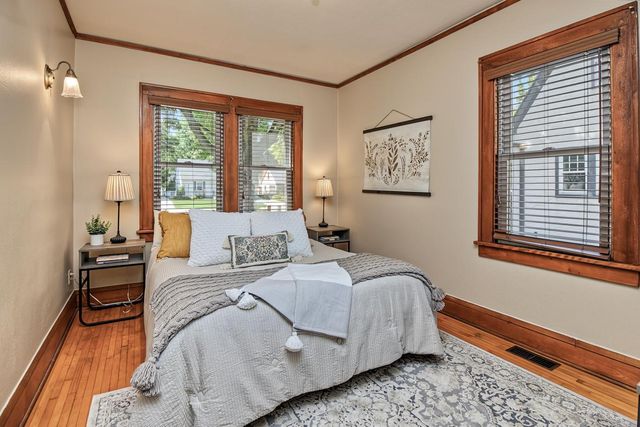 956 Winslow Avenue, West Saint Paul, MN 55118