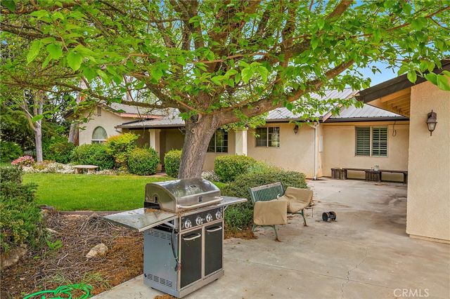 5575 El Pomar, Templeton, CA 93465