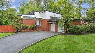 105 Highland Road, Scarsdale, NY 10583