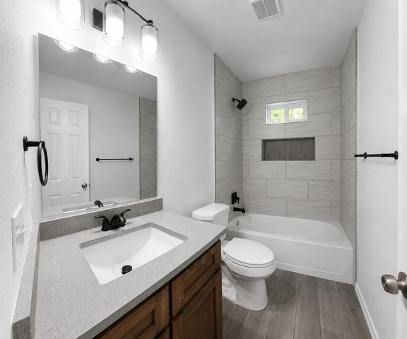 610 W Austin Street, Paris, TX 75460