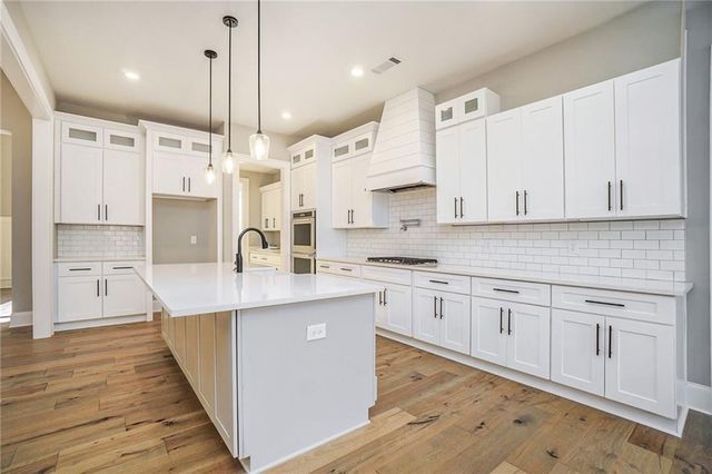 2200 Upper Burris Road, Canton, GA 30114