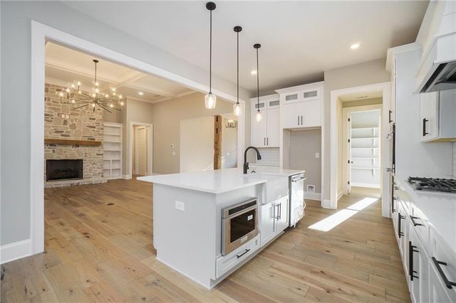 2200 Upper Burris Road, Canton, GA 30114