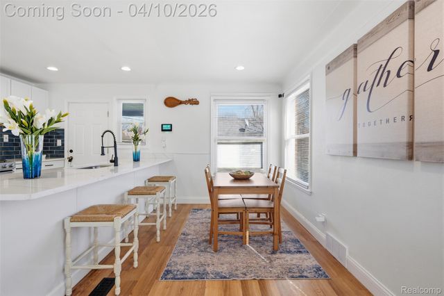 16600 Avon Avenue, Detroit, MI 48219