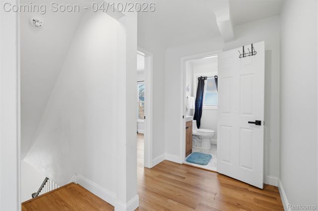 16600 Avon Avenue, Detroit, MI 48219