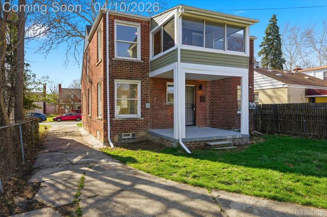 16600 Avon Avenue, Detroit, MI 48219