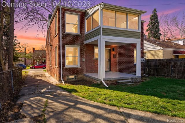 16600 Avon Avenue, Detroit, MI 48219