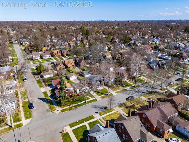 16600 Avon Avenue, Detroit, MI 48219
