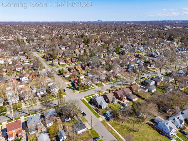 16600 Avon Avenue, Detroit, MI 48219