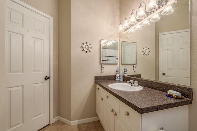 2141 PORTOFINO PLACE 8-2828, Palm Harbor, FL 34683