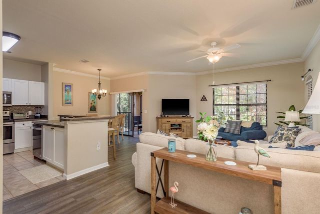 2141 PORTOFINO PLACE 8-2828, Palm Harbor, FL 34683