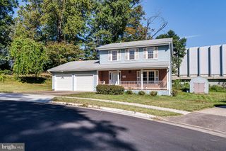 3112 FAIR WOODS PKWY, Fairfax, VA 22030