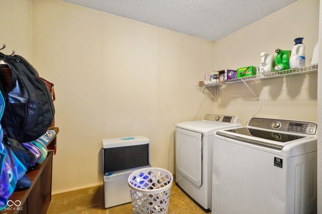 8805 Hosta Way, Camby, IN 46113