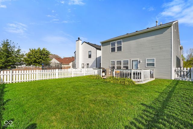 8805 Hosta Way, Camby, IN 46113