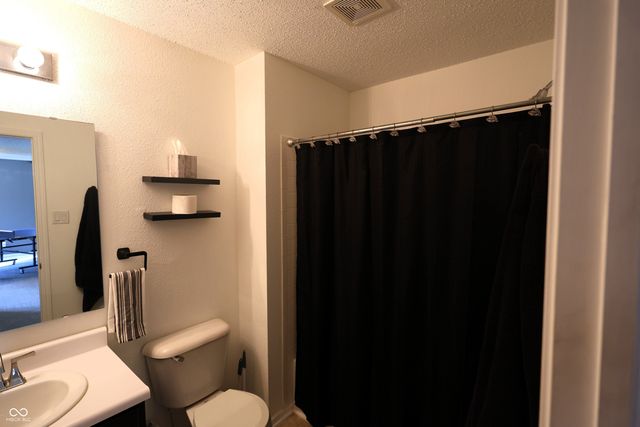 8805 Hosta Way, Camby, IN 46113