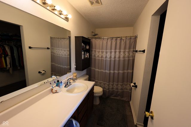 8805 Hosta Way, Camby, IN 46113