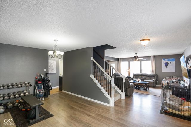 8805 Hosta Way, Camby, IN 46113