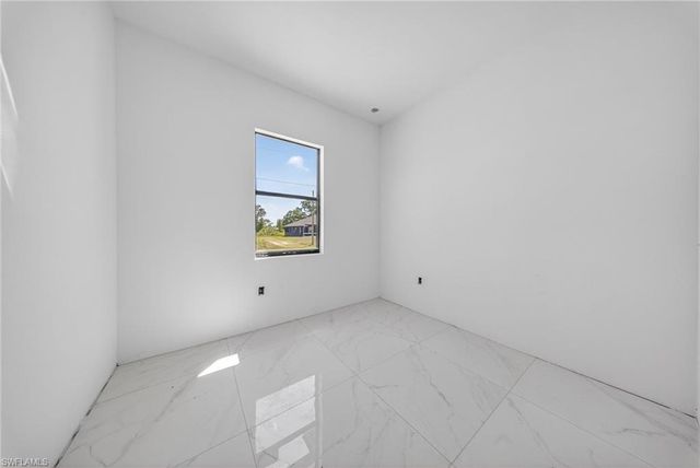 1211 Delores ST E, Lehigh Acres, FL 33974