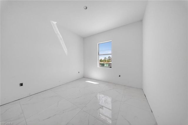 1211 Delores ST E, Lehigh Acres, FL 33974