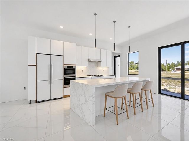 1211 Delores ST E, Lehigh Acres, FL 33974