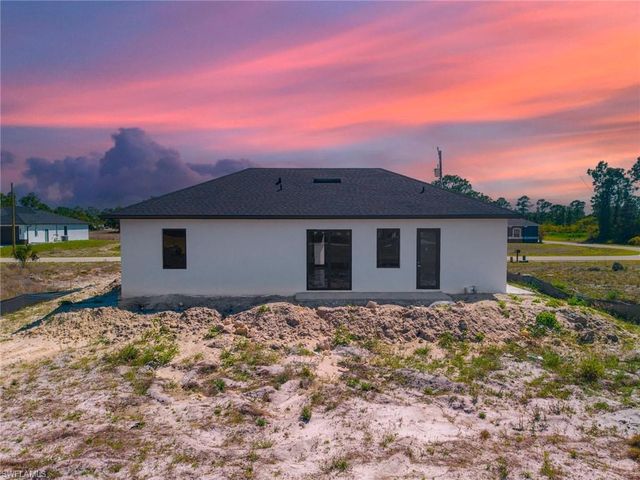 1211 Delores ST E, Lehigh Acres, FL 33974