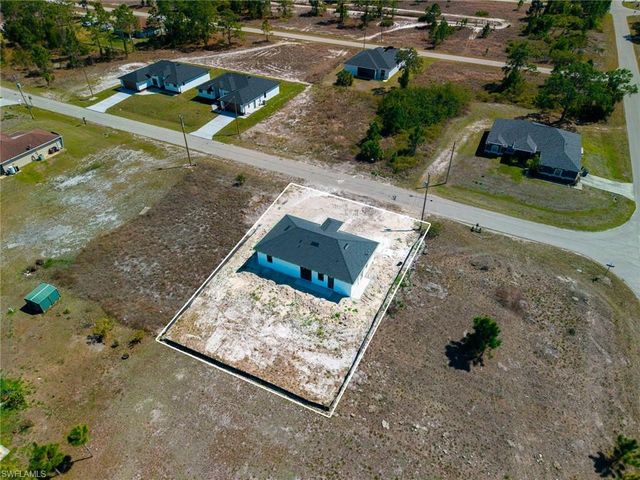 1211 Delores ST E, Lehigh Acres, FL 33974