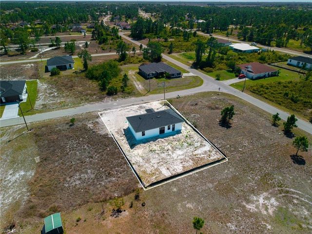 1211 Delores ST E, Lehigh Acres, FL 33974