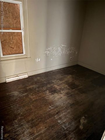 2918 Mackin Road, Flint, MI 48504