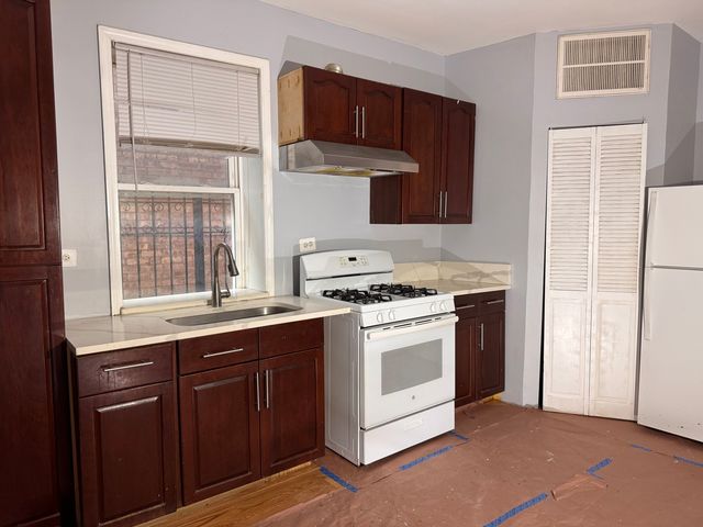 5323 S Damen Avenue 1FL, Chicago, IL 60609