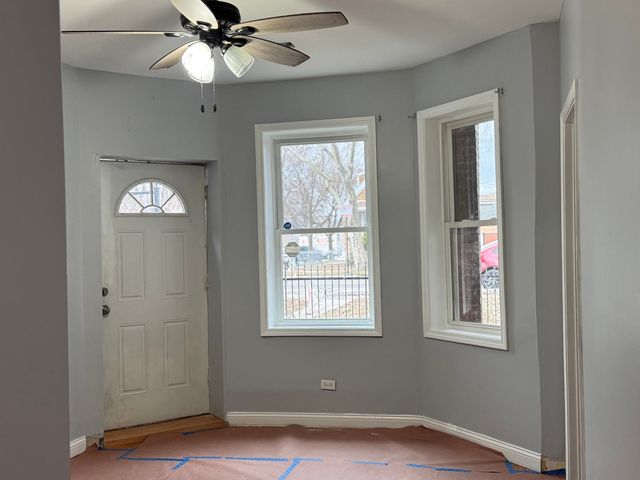 5323 S Damen Avenue 1FL, Chicago, IL 60609