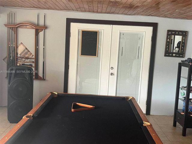 9260 SW 164th St, Palmetto Bay, FL 33157