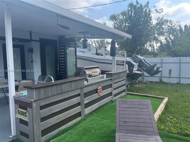 9260 SW 164th St, Palmetto Bay, FL 33157