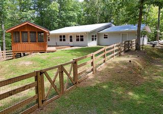 280 Lucky Lane, Mineral Bluff, GA 30559